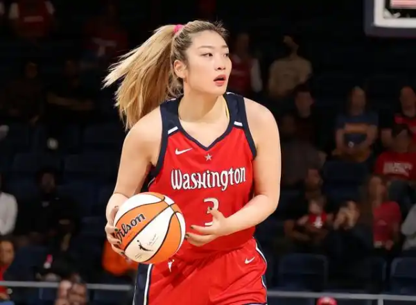 通弘网 社媒发鸡汤只为晒美照？WCBA数据连年下滑，女篮大腿已泯然众人